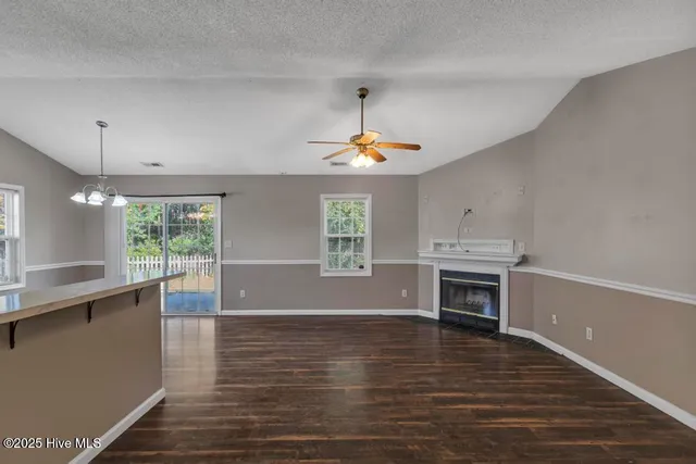 $239,000 | 409 Sumrell Way, Hubert, NC 28539