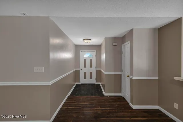 $239,000 | 409 Sumrell Way, Hubert, NC 28539