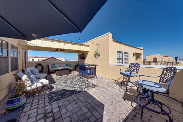 $689,000 | 6411 Mayra Shores Lane, Apollo Beach, FL 33572