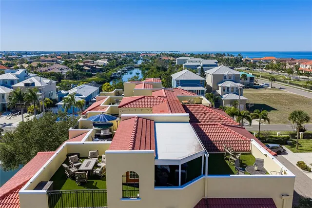 $689,000 | 6411 Mayra Shores Lane, Apollo Beach, FL 33572