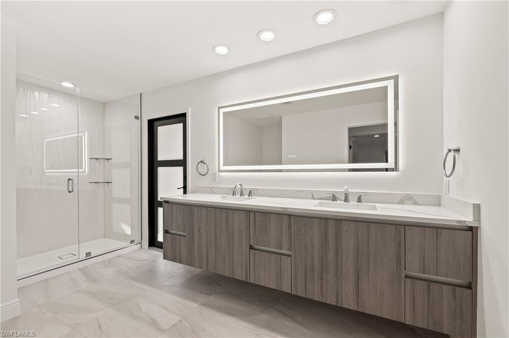 2307 Queens Way Naples, FL 34112 - Photo 26 of 44