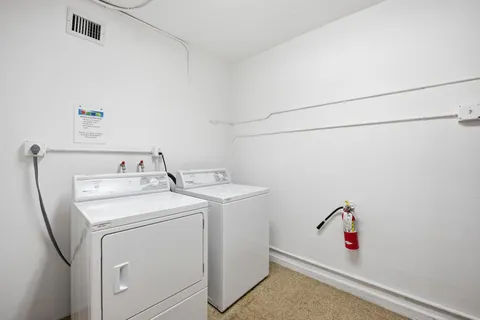 $899,900 | 2780 South Ocean Boulevard, Unit 709, Palm Beach, FL 33480