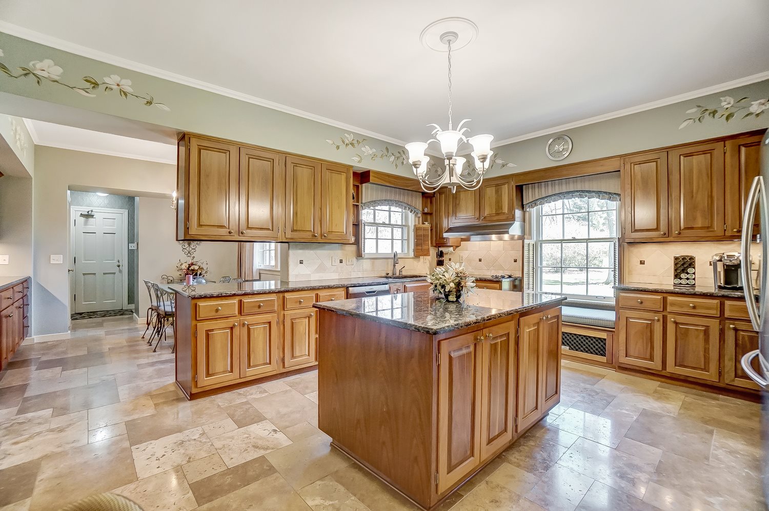5645 Reed Road Fort Wayne, IN 46835 - Photo 15 of 36 Gallery Image 15