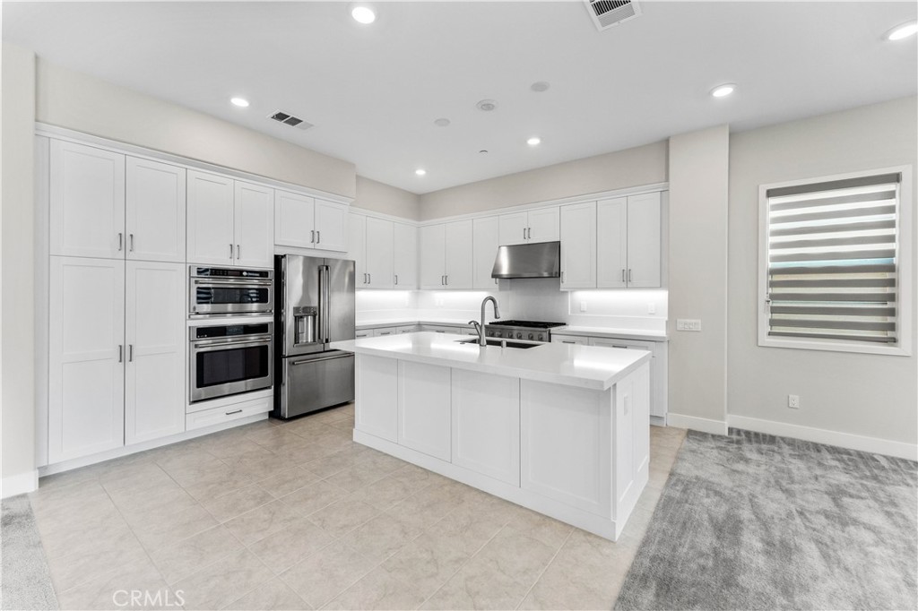 115 Rondo Irvine, CA 92618 - Photo 14 of 31