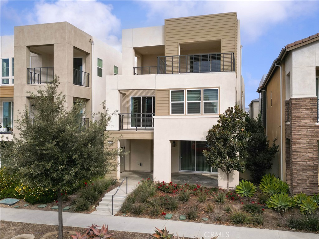 115 Rondo Irvine, CA 92618 - Photo 2 of 31