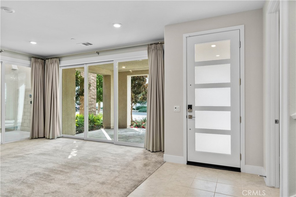 115 Rondo Irvine, CA 92618 - Photo 5 of 31