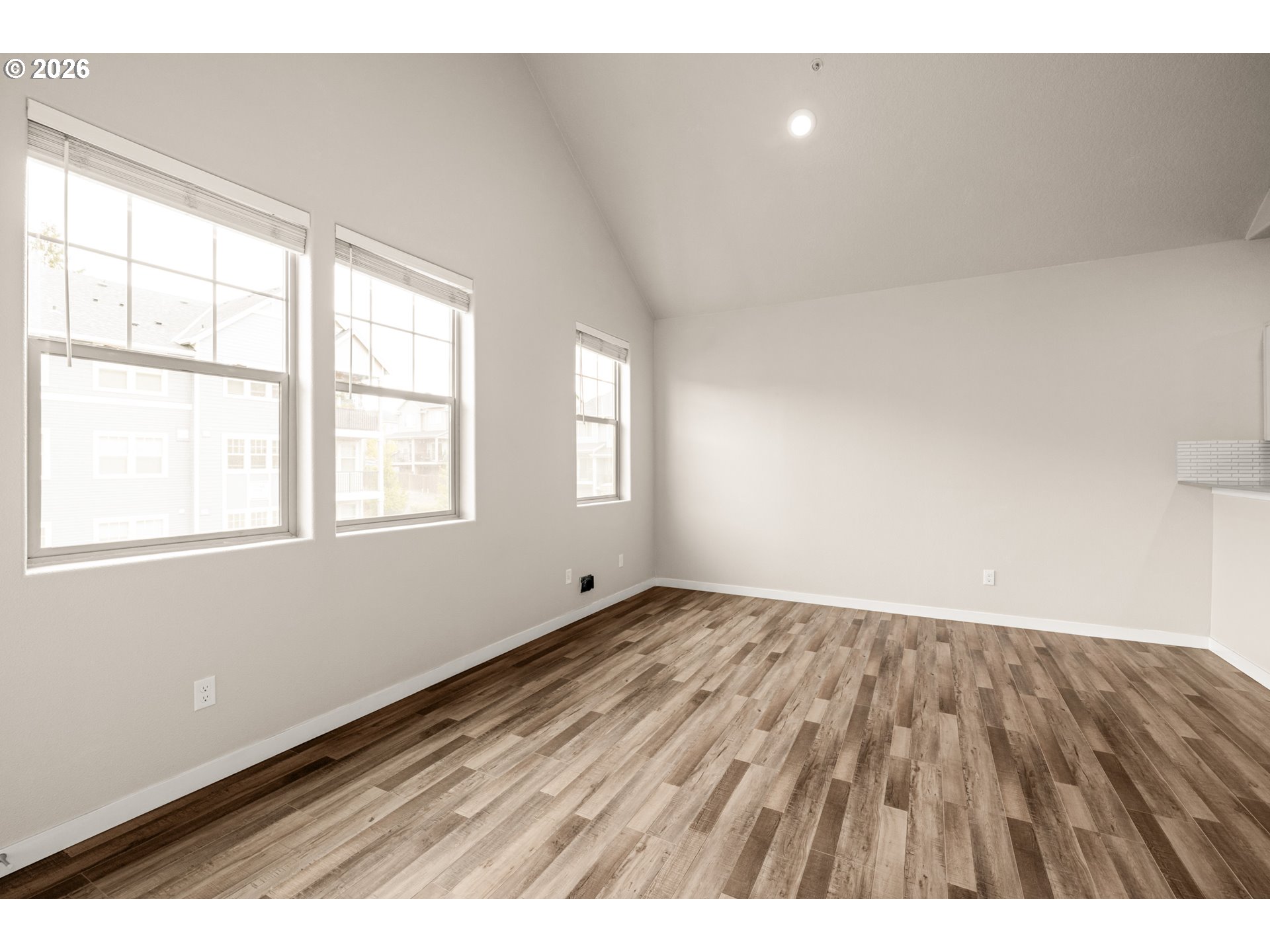 17137 Southwest Appledale Road, Unit 304 Beaverton, OR 97007 - Photo 10 of 33