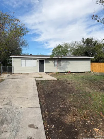 $159,900 | 123 Moss Valley Drive, San Antonio, TX 78227
