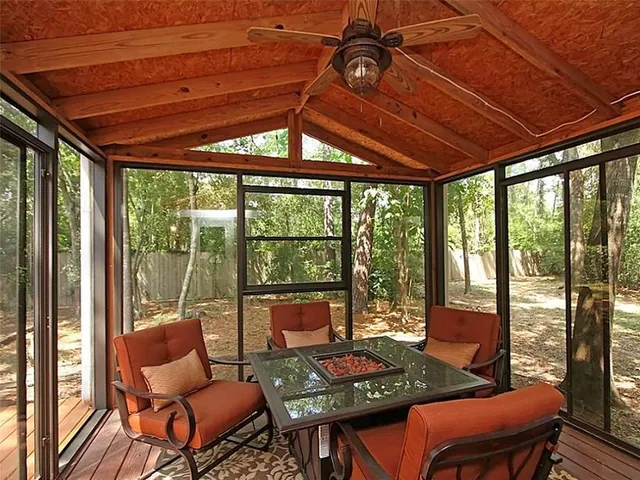 $3,200 | 42 Village Knoll Place, The Woodlands, TX 77381