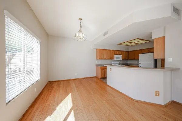 $2,095 | 8419 West Salter Drive, Peoria, AZ 85382