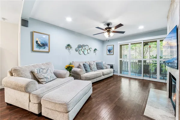 $649,000 | 7890 East Spring Street, Unit 22F, Long Beach, CA 90815