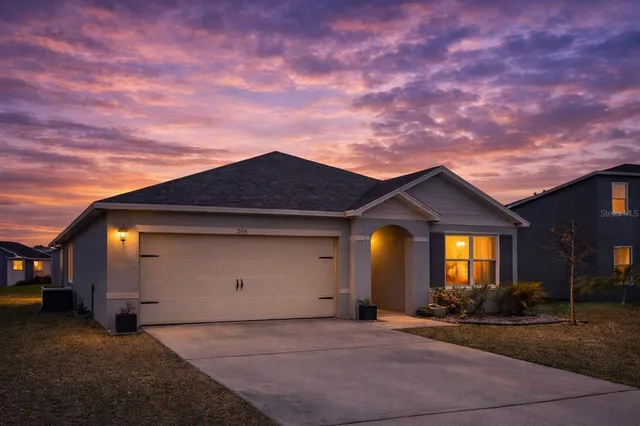 $2,400 | 208 Old Mill, Edgewater, FL 32141