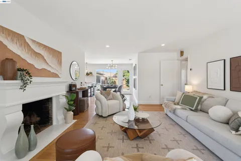 $835,000 | 15915 Via Toledo, San Lorenzo, CA 94580