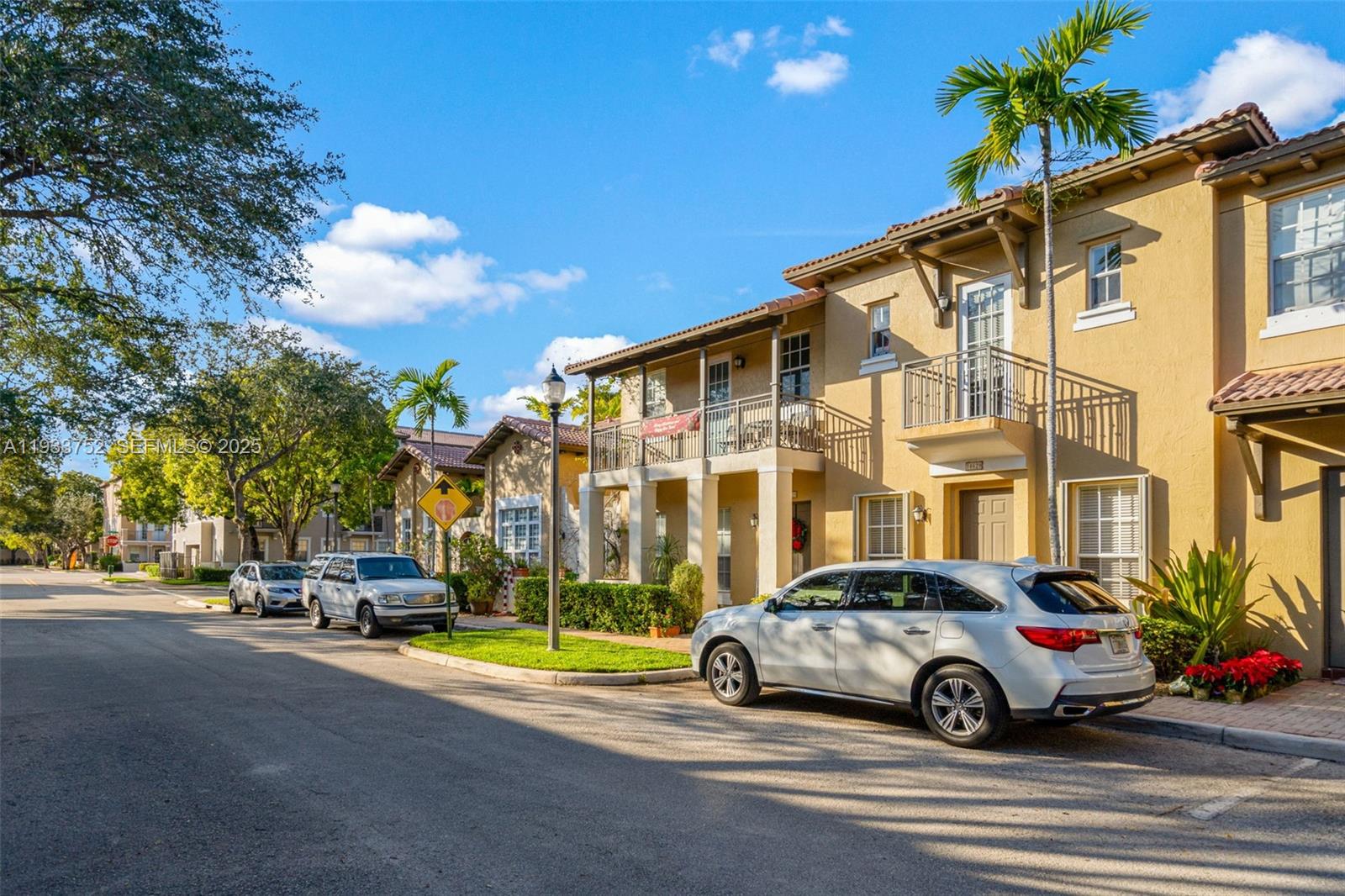 14629 Southwest 5th Street Pembroke Pines, FL 33027 - Photo 2 of 16