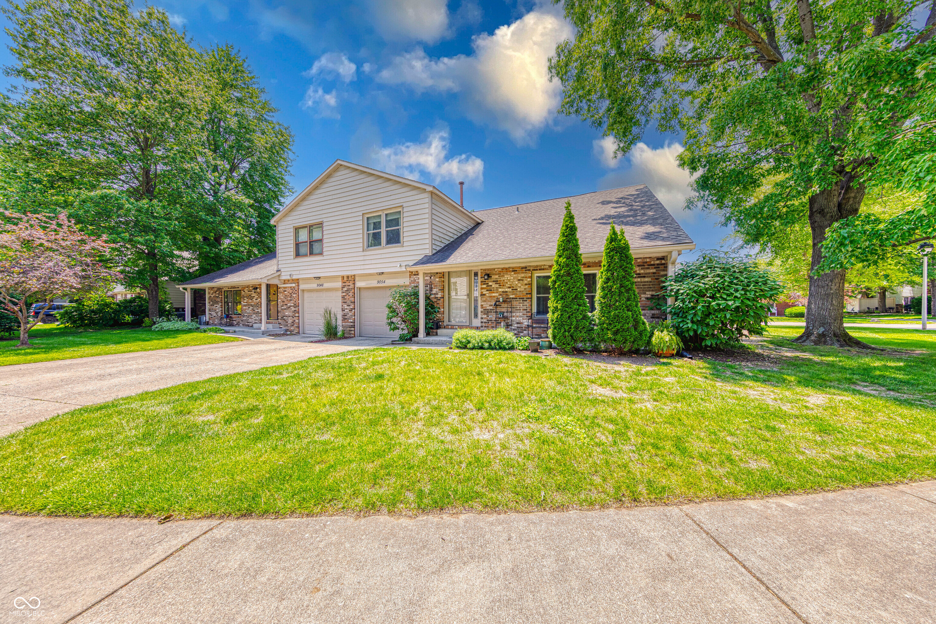 9054 Cornucopia Drive Indianapolis, IN 46268 - Photo 2 of 35
