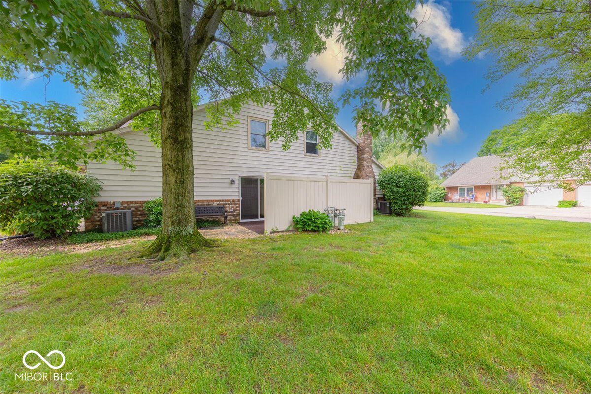 9054 Cornucopia Drive Indianapolis, IN 46268 - Photo 34 of 35