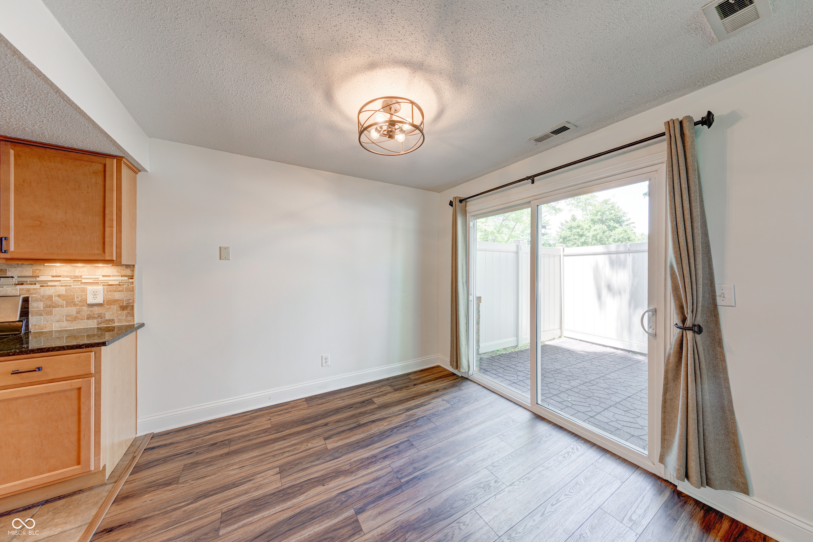 9054 Cornucopia Drive Indianapolis, IN 46268 - Photo 10 of 35