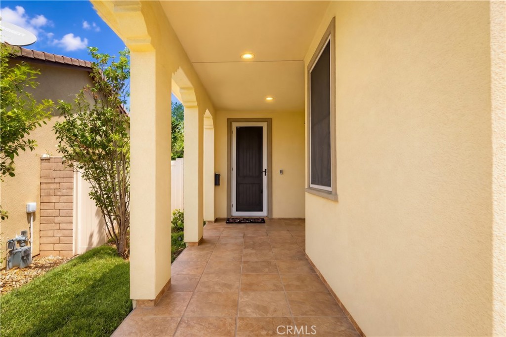 523 Desert Willow Road Azusa, CA 91702 - Photo 5 of 48 Gallery Image 5