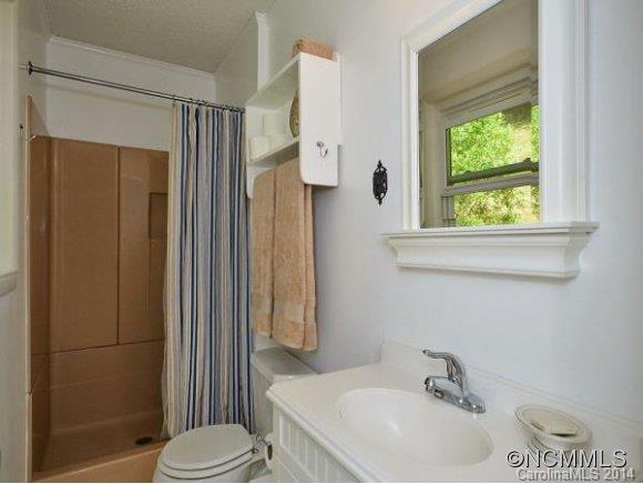 25 Barger Road Asheville, NC 28803 - Photo 9 of 20 Gallery Image 9