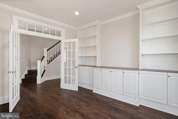 $975,000 | 17136 Gullwing Drive, Dumfries, VA 22026