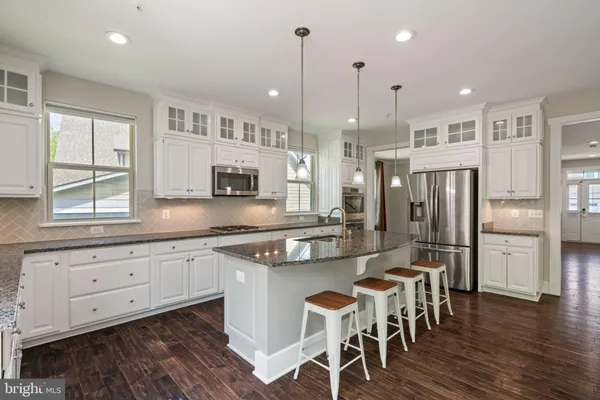 $975,000 | 17136 Gullwing Drive, Dumfries, VA 22026