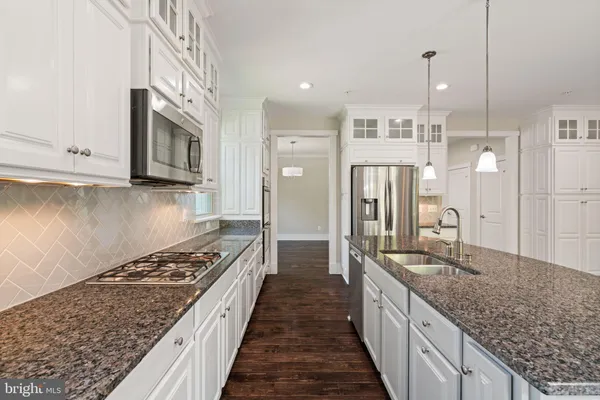 $975,000 | 17136 Gullwing Drive, Dumfries, VA 22026