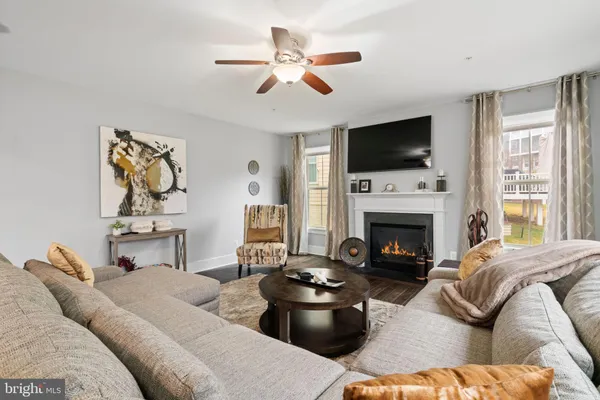 $975,000 | 17136 Gullwing Drive, Dumfries, VA 22026