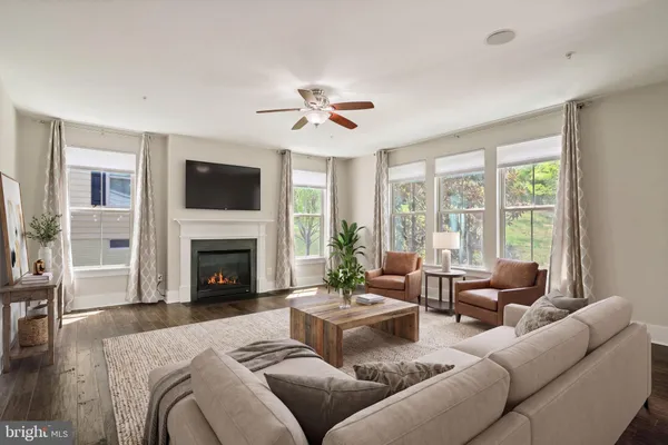 $975,000 | 17136 Gullwing Drive, Dumfries, VA 22026