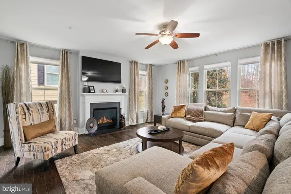 $975,000 | 17136 Gullwing Drive, Dumfries, VA 22026