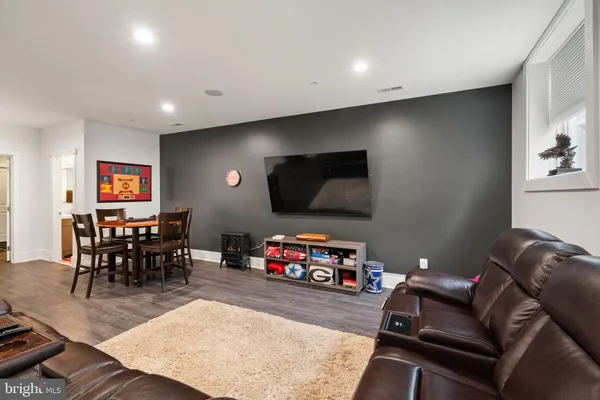 $975,000 | 17136 Gullwing Drive, Dumfries, VA 22026