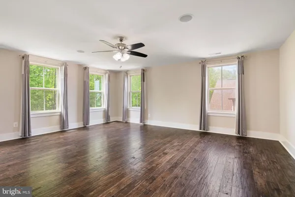 $975,000 | 17136 Gullwing Drive, Dumfries, VA 22026