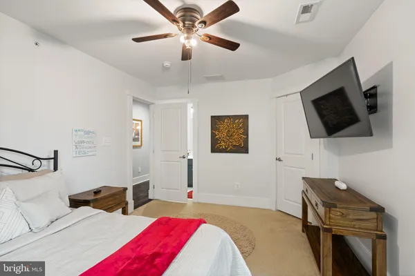 $975,000 | 17136 Gullwing Drive, Dumfries, VA 22026