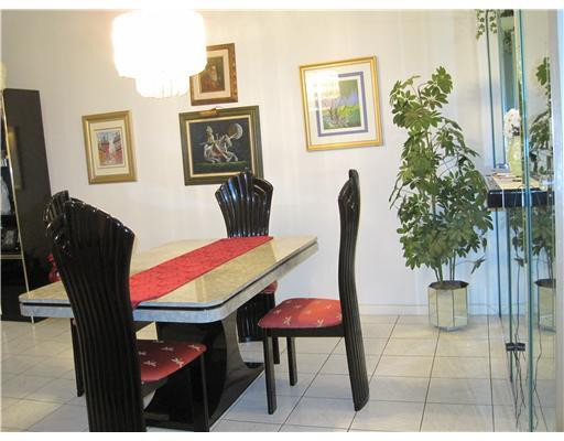 18571 Egret Way, Unit A Boca Raton, FL 33496 - Photo 5 of 20 Dining Room