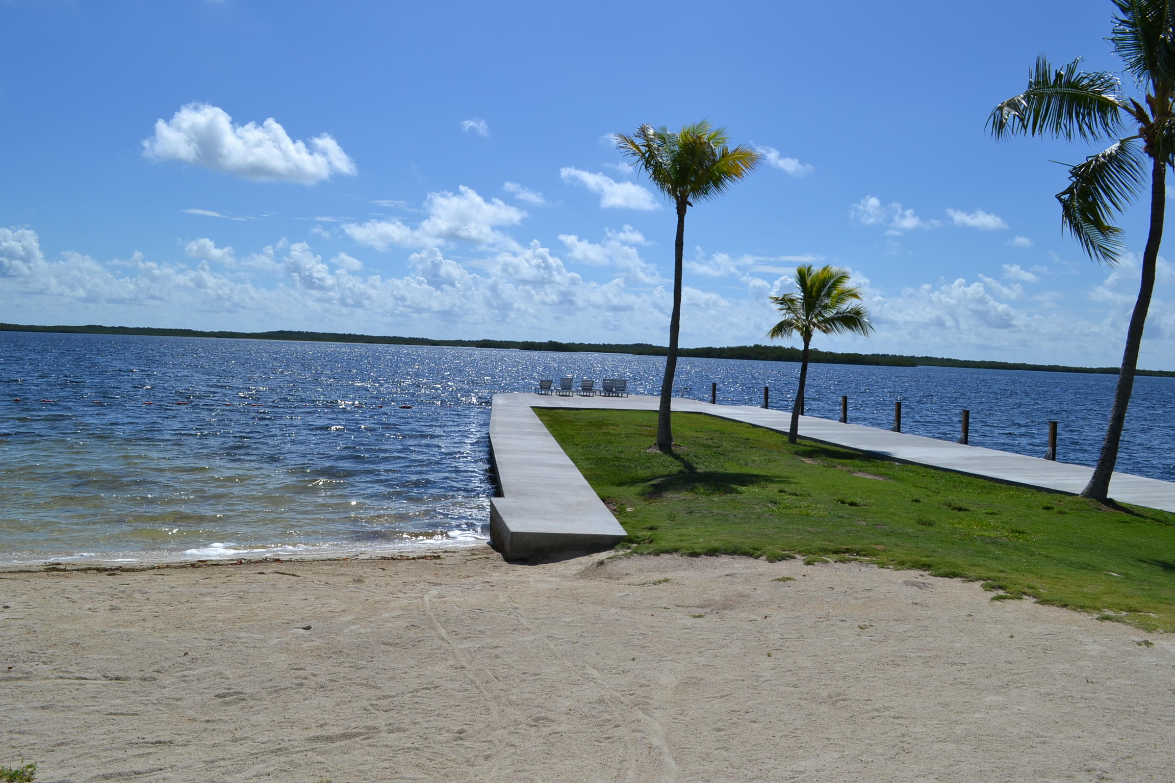 46 Snapper Avenue Key Largo, FL 33037 - Photo 23 of 26 a view of a outdoor space