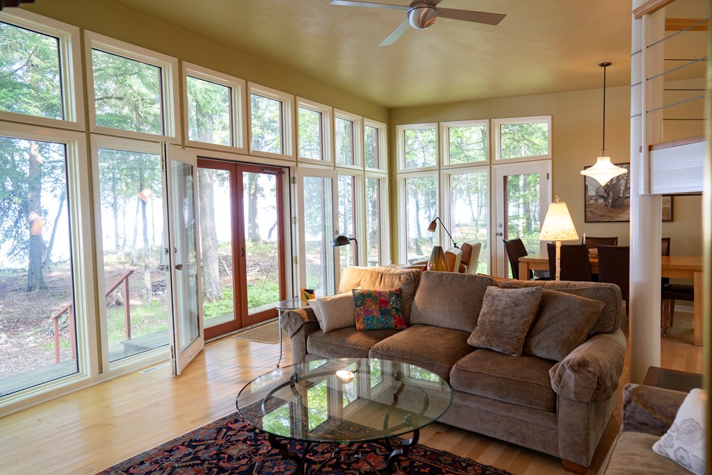 5562 Schauer Road Sturgeon Bay, WI 54235 - Photo 9 of 28