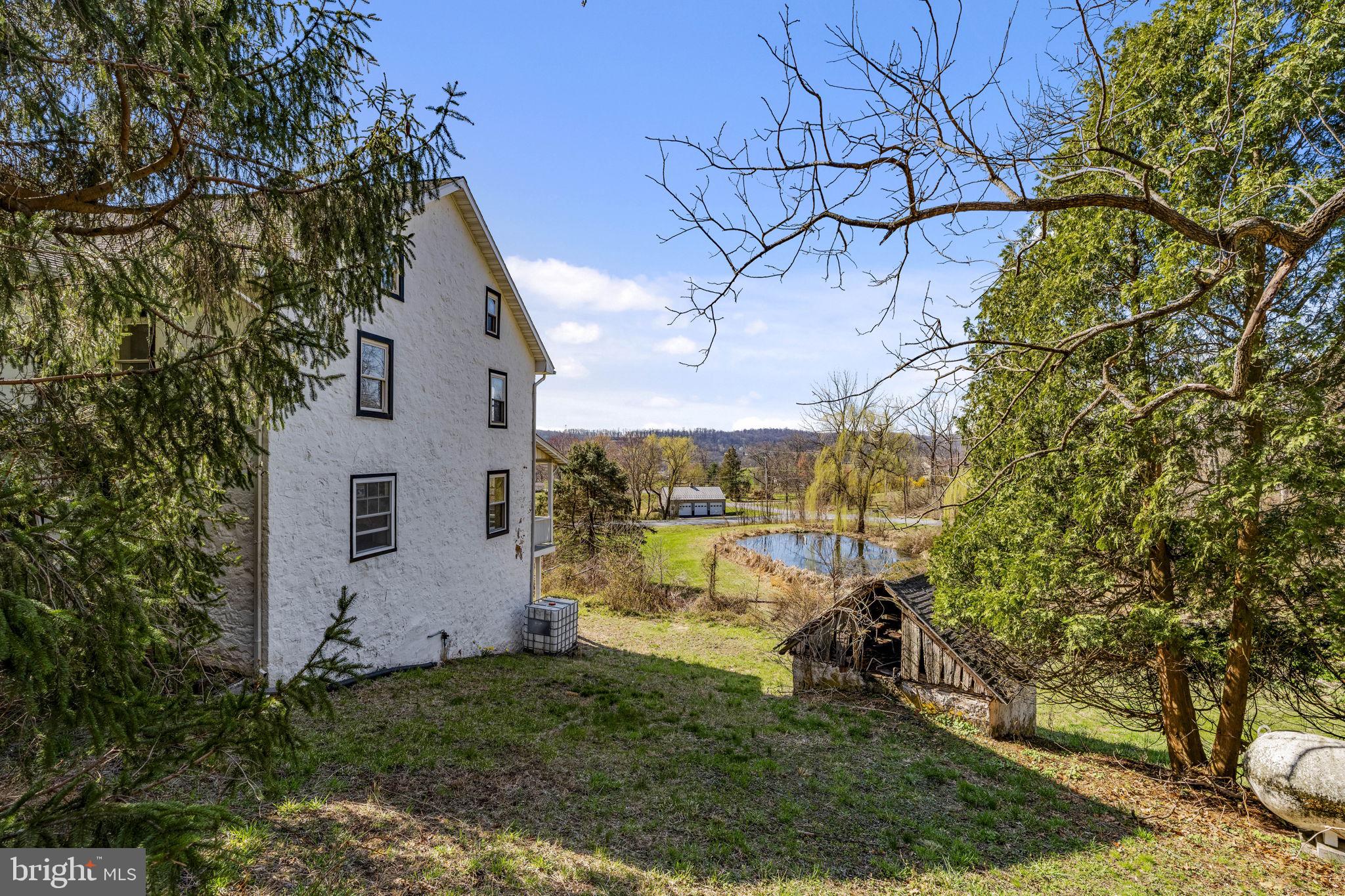 39 Gill Road Mohnton, PA 19540 - Photo 30 of 59 a view of a back yard