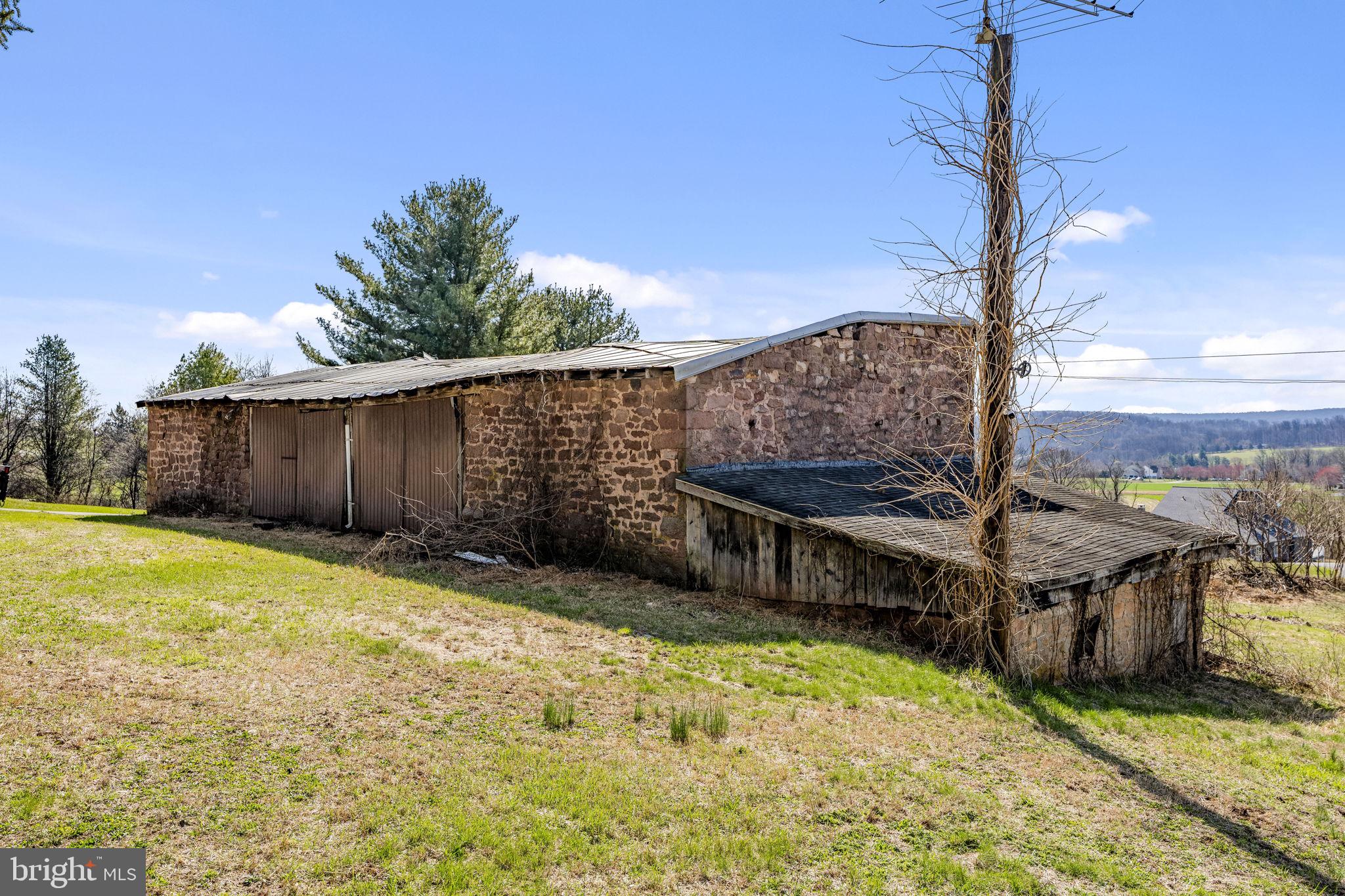 39 Gill Road Mohnton, PA 19540 - Photo 36 of 59 a view of a backyard