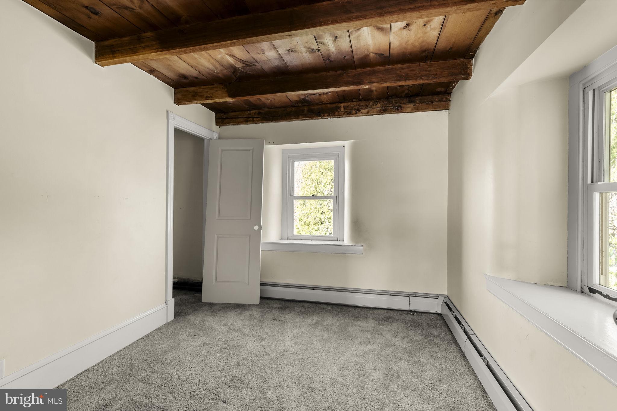 39 Gill Road Mohnton, PA 19540 - Photo 51 of 59 a view of a room with window