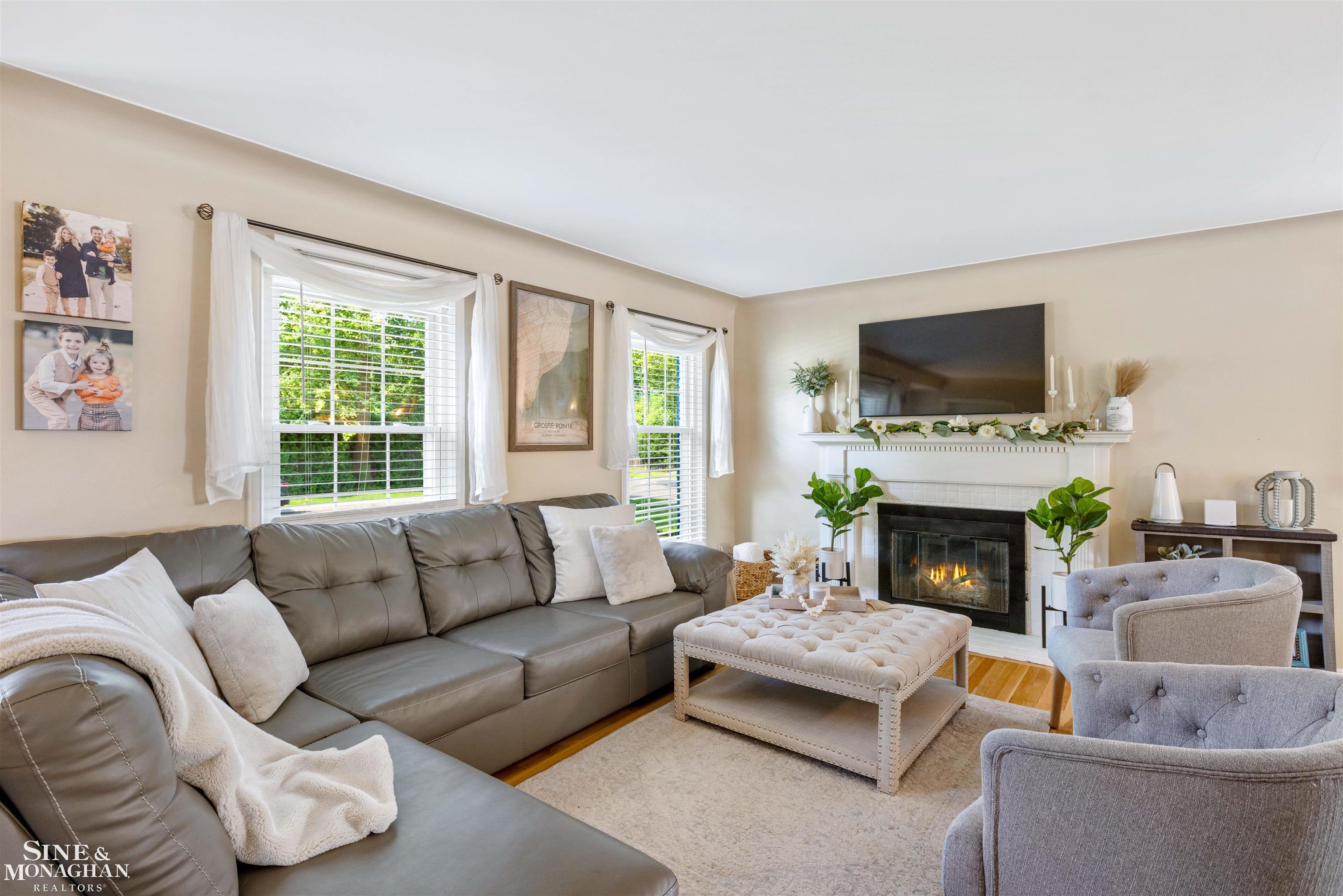 252 Kerby Road Grosse Pointe Farms, MI 48236 - Photo 4 of 40