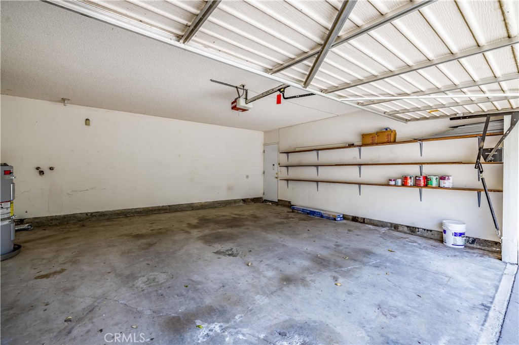 10215 Larwin Avenue, Unit 4 Chatsworth, CA 91311 - Photo 32 of 38 a view of a garage