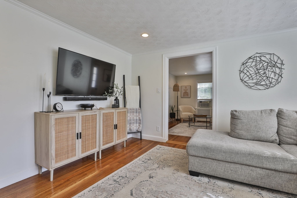 48 Bay State Road Wakefield, MA 01880 - Photo 14 of 41