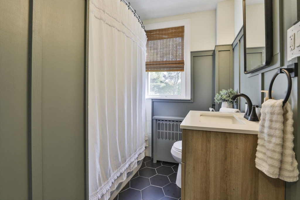 48 Bay State Road Wakefield, MA 01880 - Photo 19 of 41