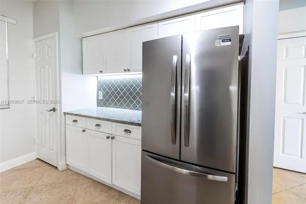 $2,800 | 3255 Northeast 184th Street, Unit 12215, Aventura, FL 33160