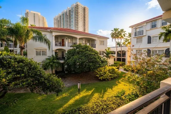 $2,800 | 3255 Northeast 184th Street, Unit 12215, Aventura, FL 33160