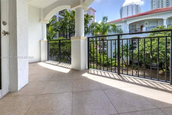 $2,800 | 3255 Northeast 184th Street, Unit 12215, Aventura, FL 33160