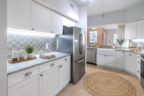 $2,800 | 3255 Northeast 184th Street, Unit 12215, Aventura, FL 33160