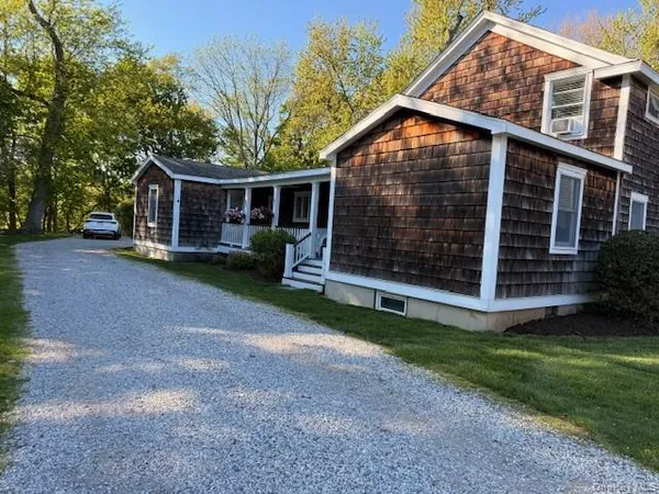 $3,400 | 25 Sheep Pasture Road, Port Jefferson, NY 11777