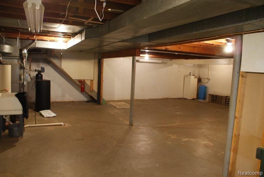 4200 Davison Road Lapeer, MI 48446 - Photo 53 of 60 DSC06840.jpg
