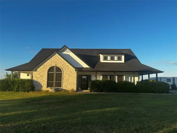 $689,000 | 2000 County Road 1123, Godley, TX 76044