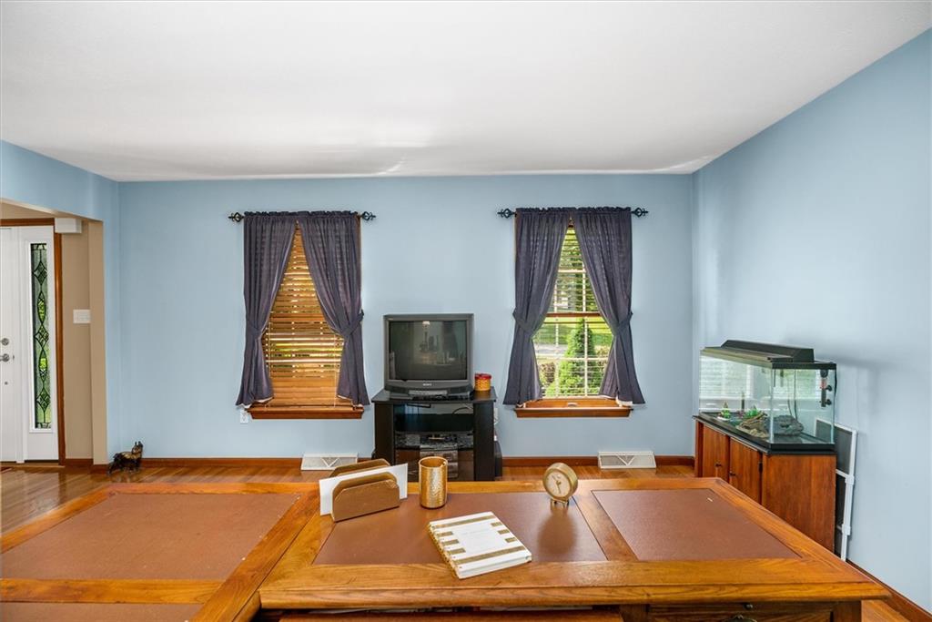 463 Myoma Road Mars, PA 16046 - Photo 7 of 35 a room with furniture and a window